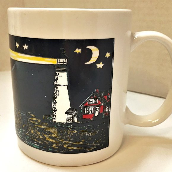 Lighthouse wrap-around graphic mug - Picture 1 of 4